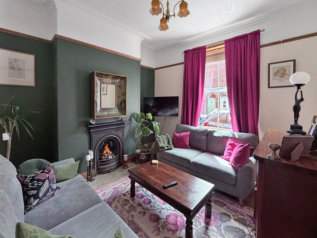 Property photo 2 of 17