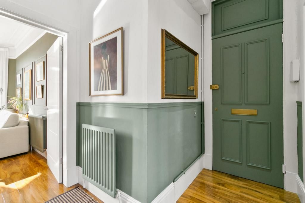 Property photo 3 of 27