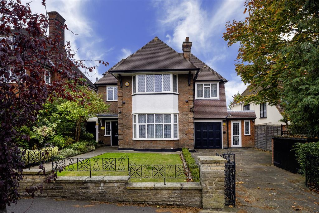 Property photo 1 of 13 7455_001.Jpg