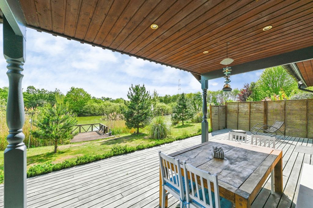 Property photo 3 of 33 Pbox-Img.Jpg