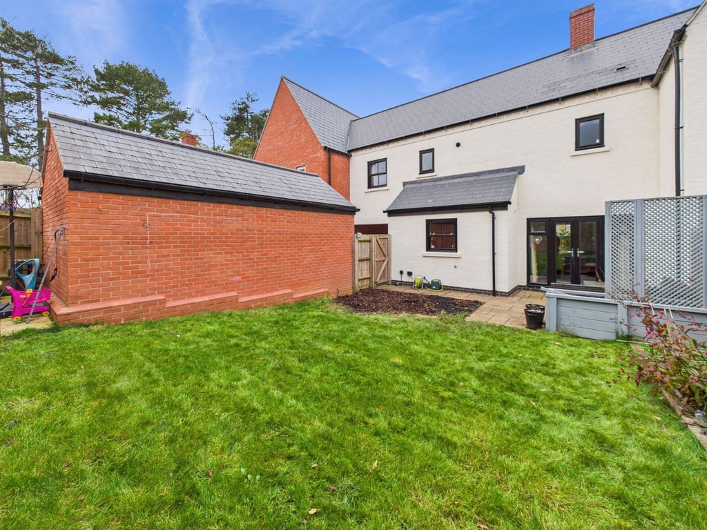 Property photo 2 of 26