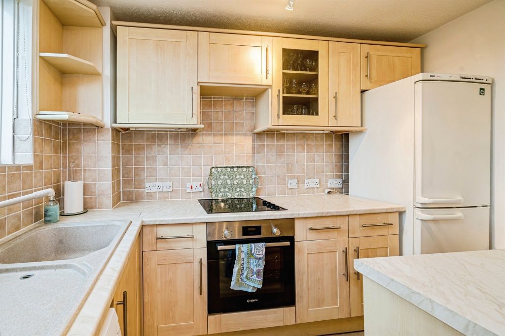 Property photo 2 of 16