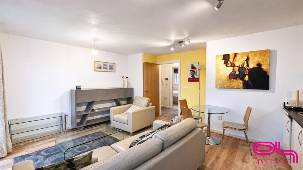 Property photo 3 of 11 Add A Subheading (31).Png