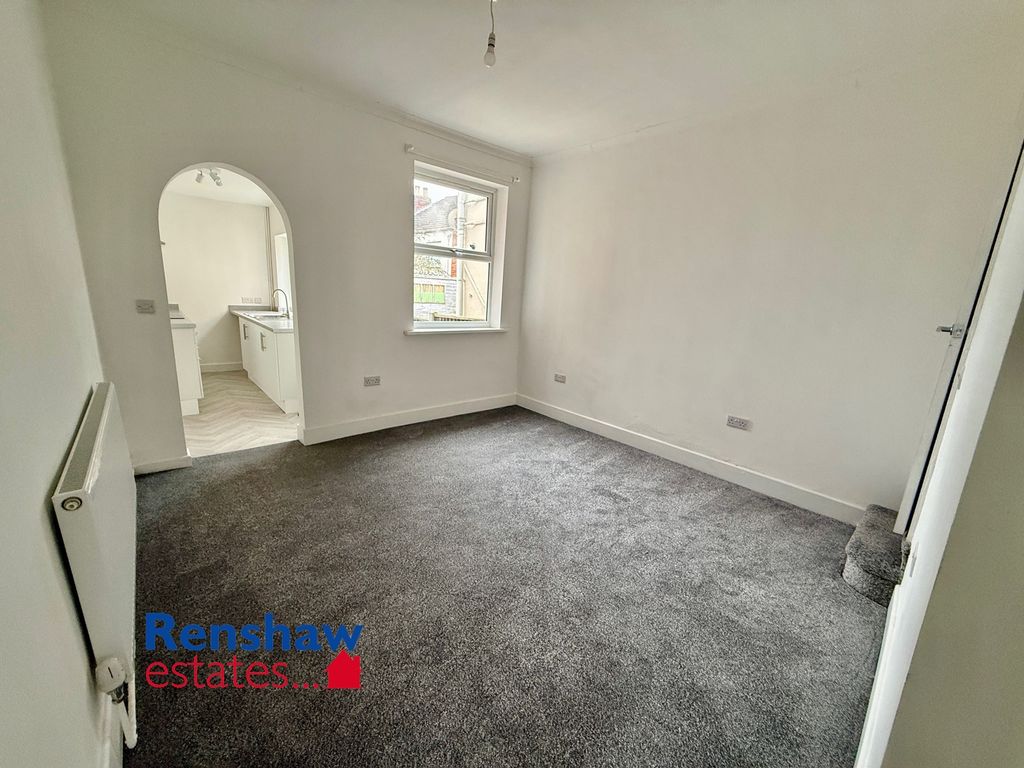 Property photo 3 of 15 Dr