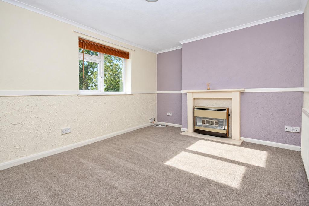 Property photo 3 of 10 1 (8).Png