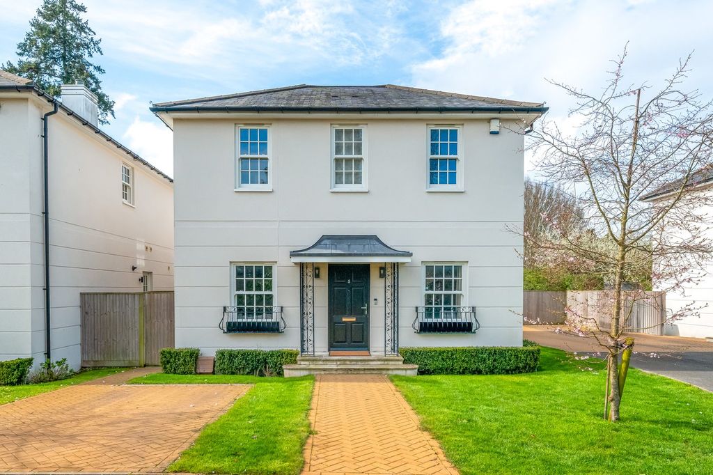 Property photo 1 of 21