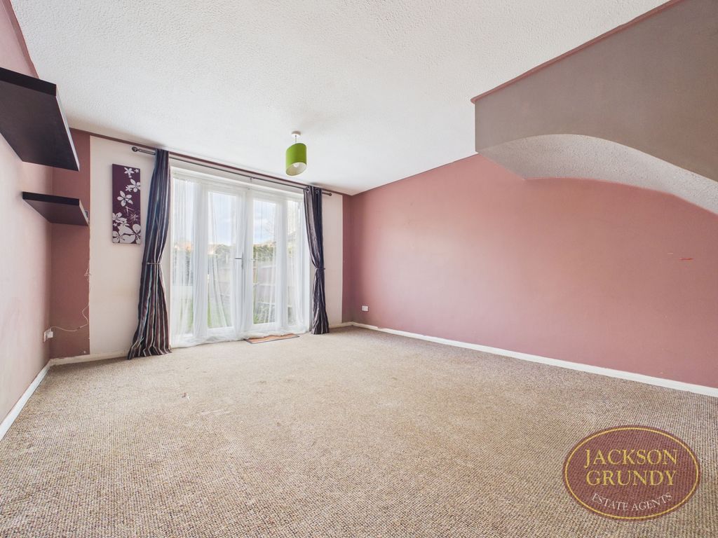 Property photo 3 of 11 Photo 3