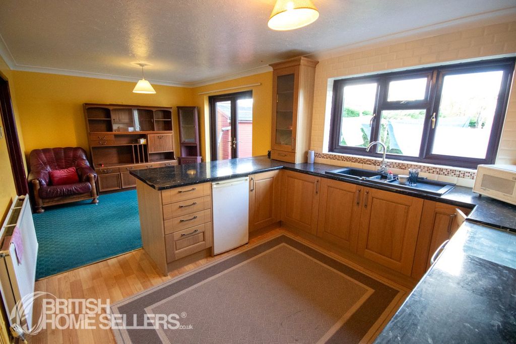 Property photo 2 of 19 Picture No. 06