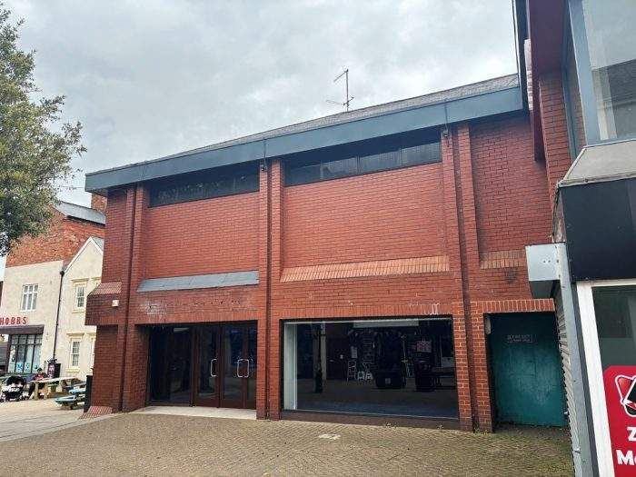 Property photo 1 of 2