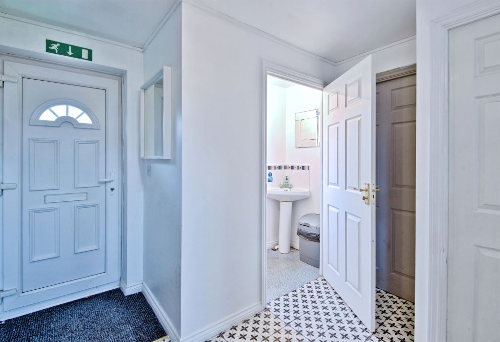 Property photo 3 of 19