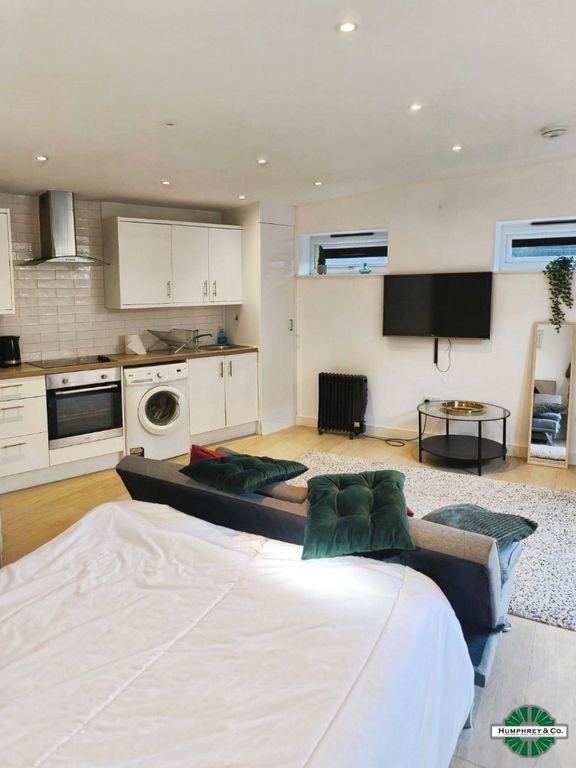 Property photo 1 of 9 Pbox-Img.Jpg