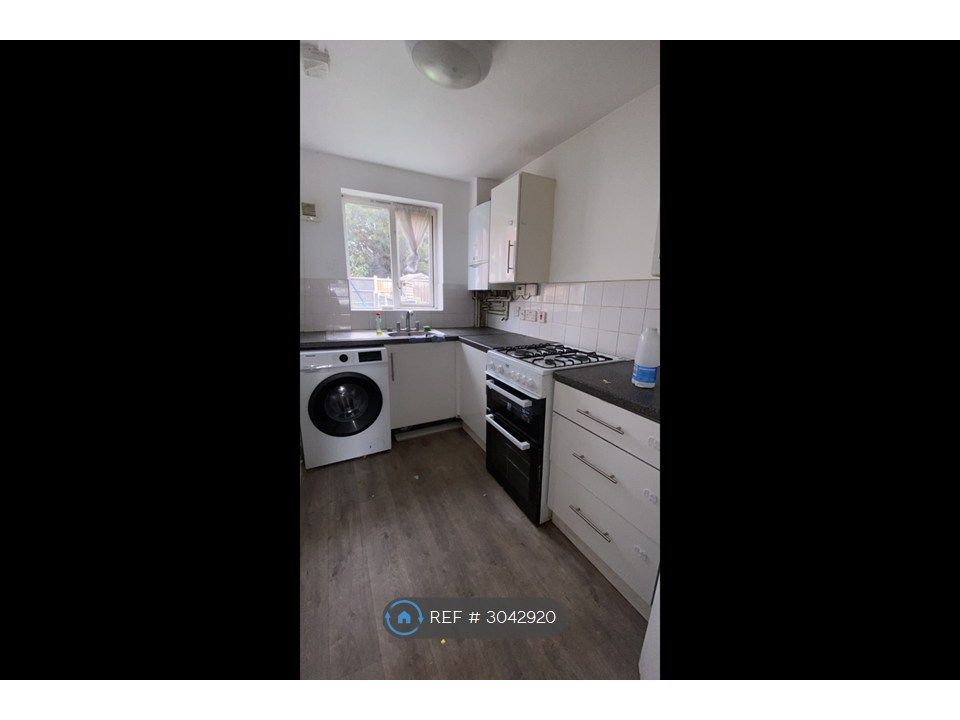 Property photo 1 of 3