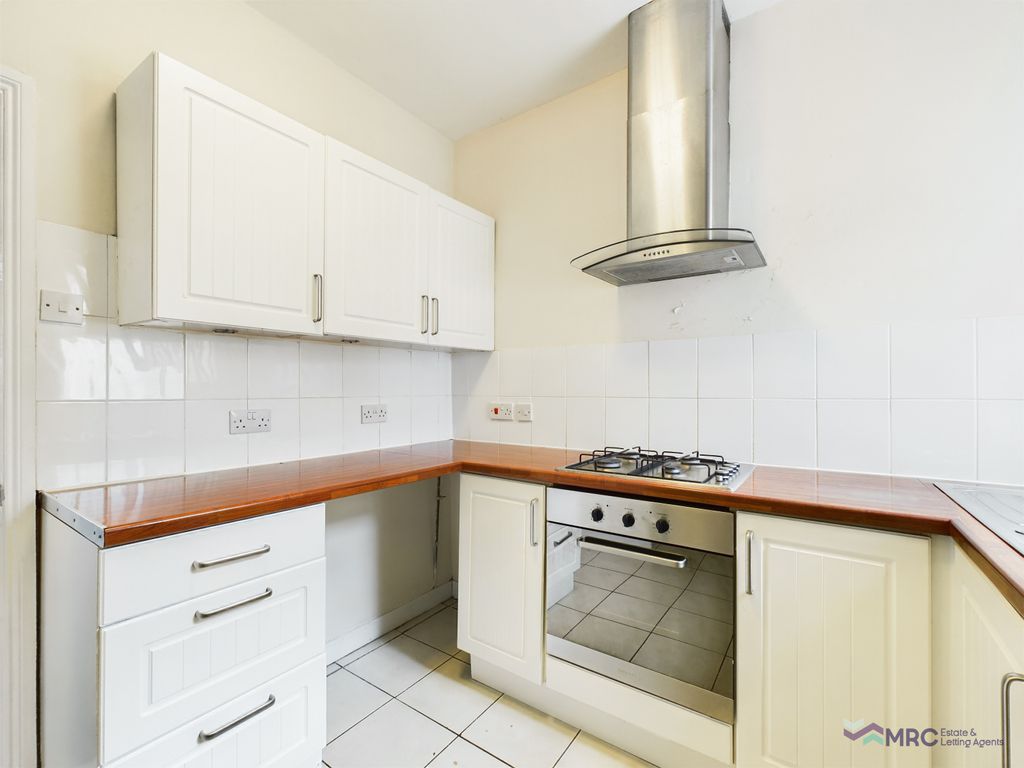 Property photo 2 of 11 Gallery