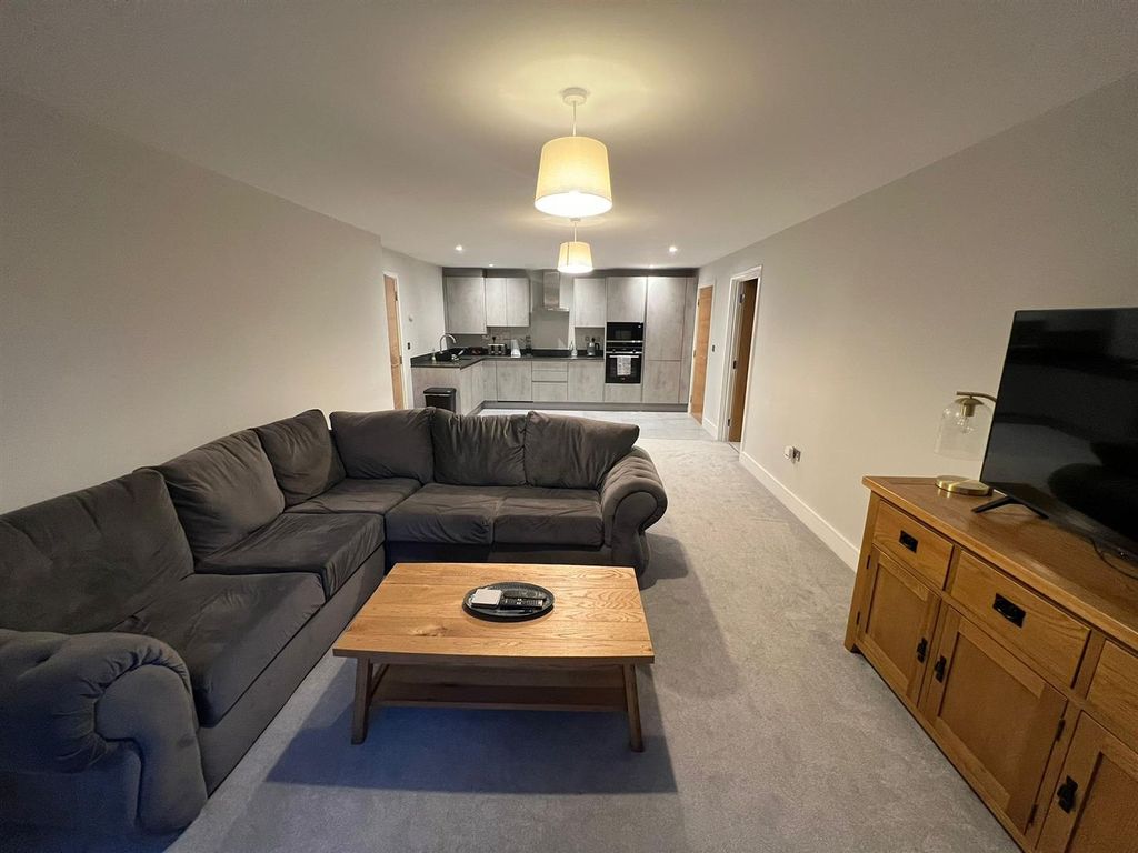 Property photo 2 of 9 Img-20251110-Wa0006.Jpg