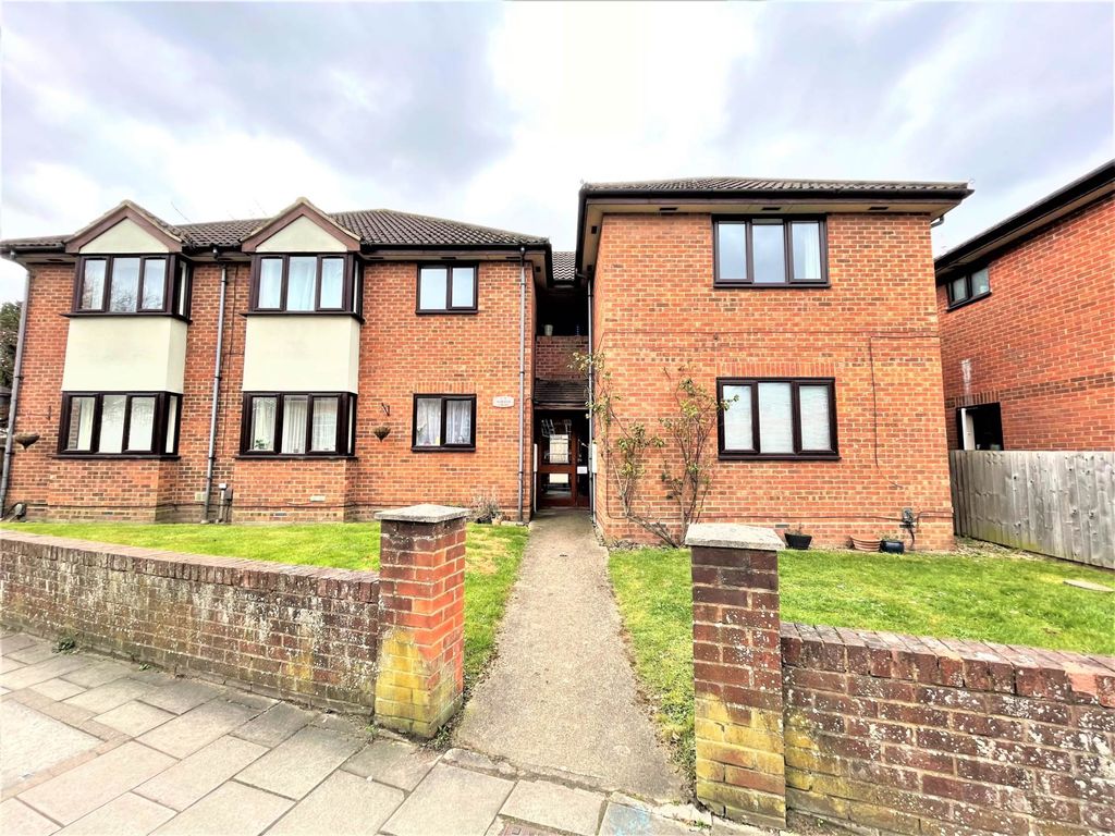 Property photo 1 of 6