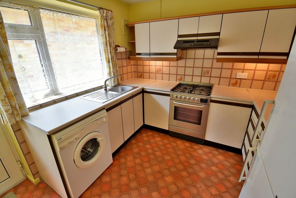 Property photo 3 of 11