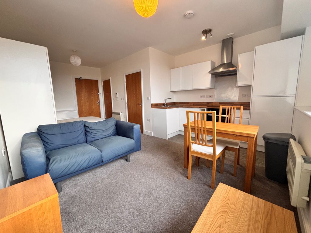 Property photo 3 of 4