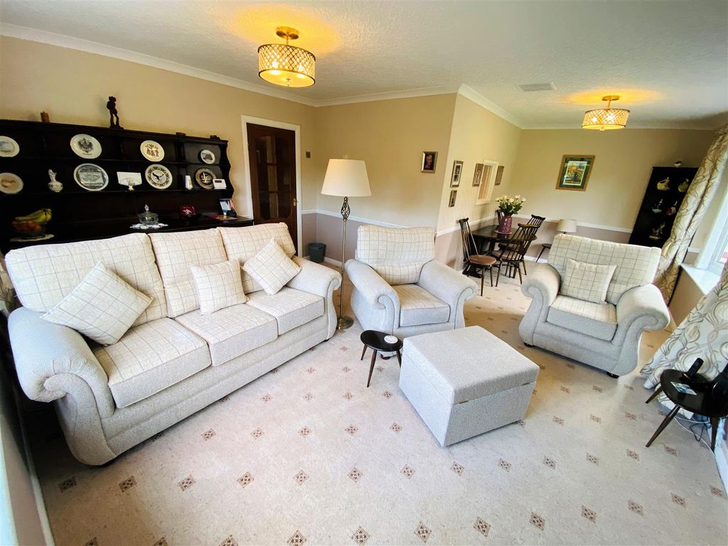 Property photo 2 of 22