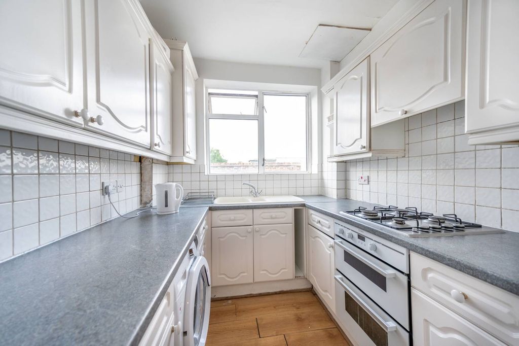 Property photo 2 of 7