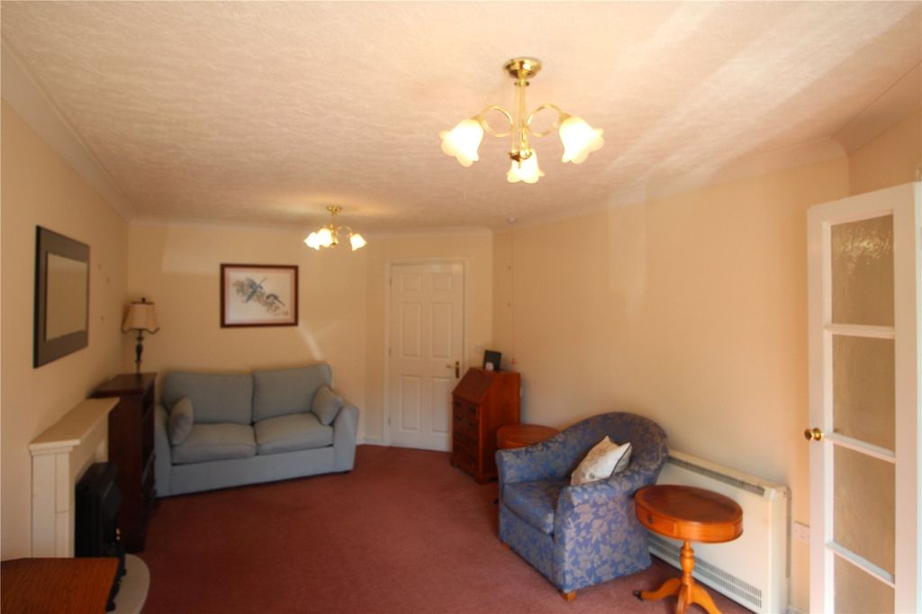 Property photo 3 of 9 Picture No. 24