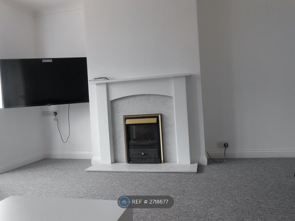 Property photo 3 of 35