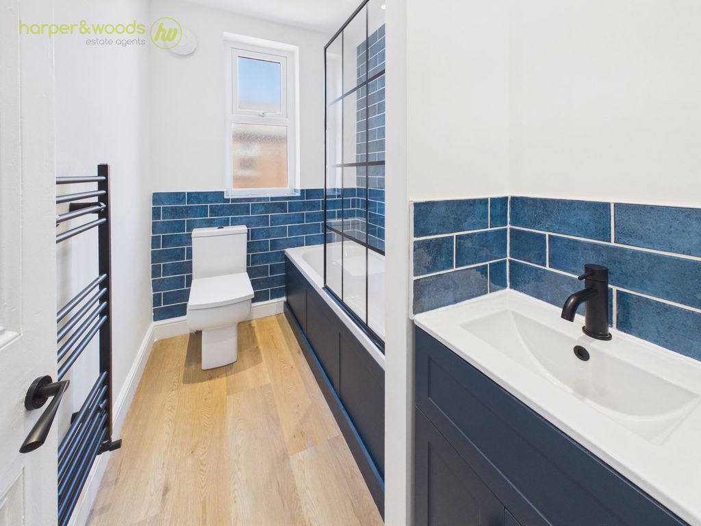 Property photo 3 of 35