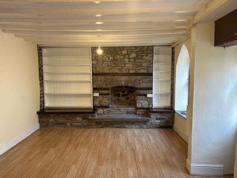 Property photo 2 of 11 Sitting Room