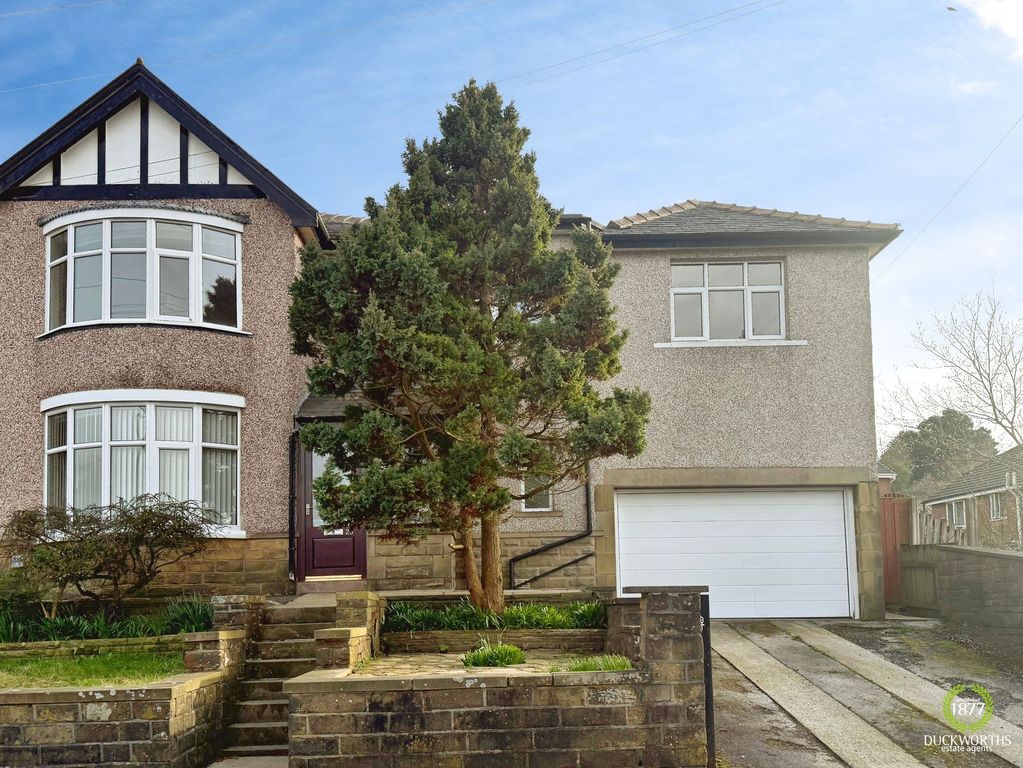 Property photo 1 of 34