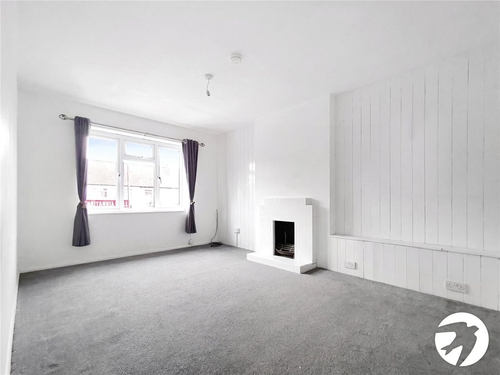 Property photo 1 of 10 Picture No. 02