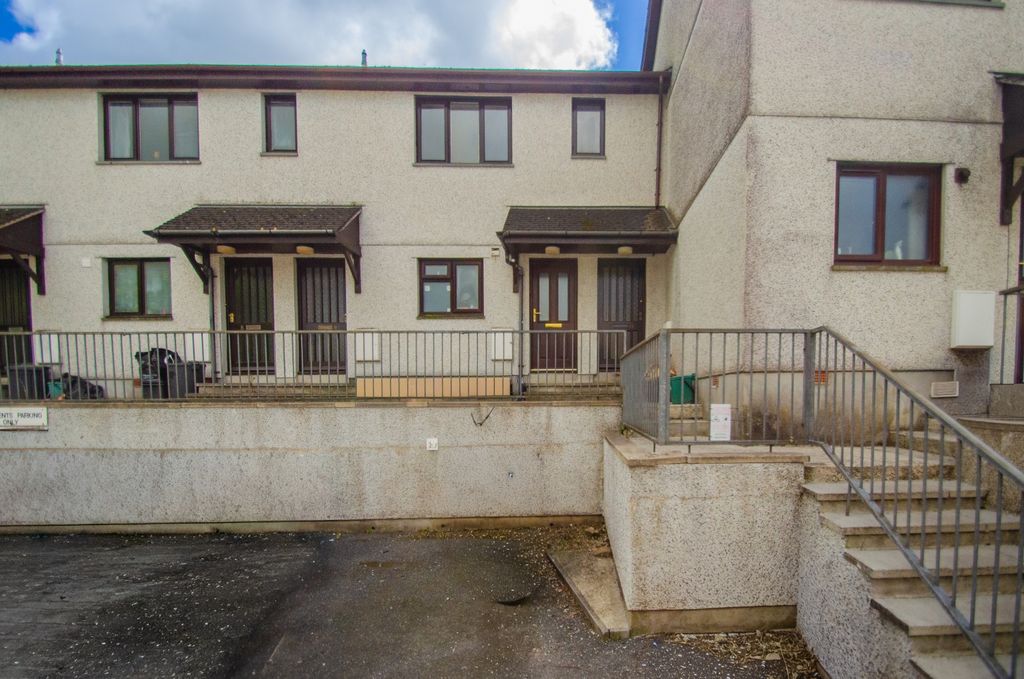 Property photo 2 of 9 Lettings Tps Bodmin 01208 74182-01