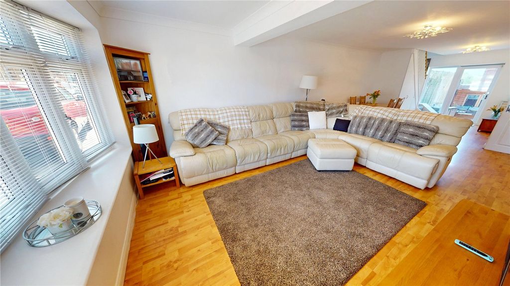 Property photo 3 of 29 Picture No. 03