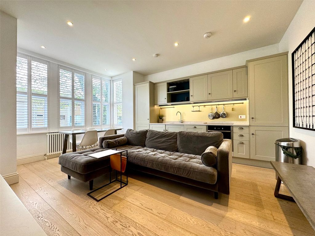 Property photo 2 of 5 Picture 2