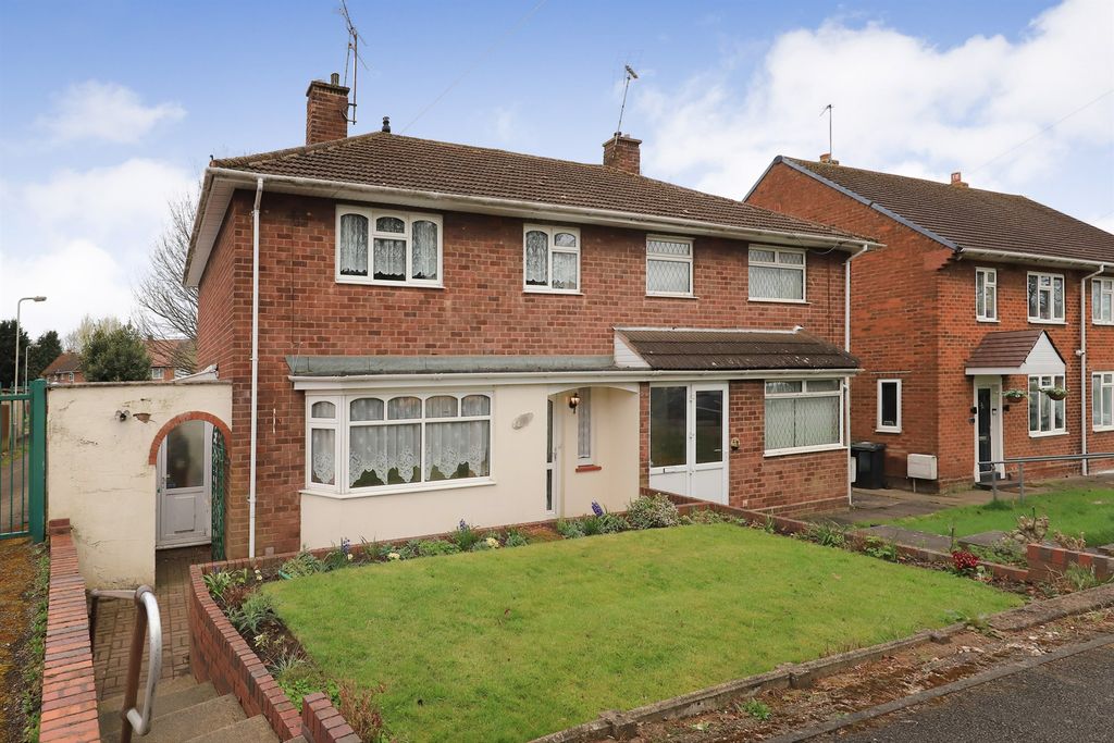 Property photo 1 of 17