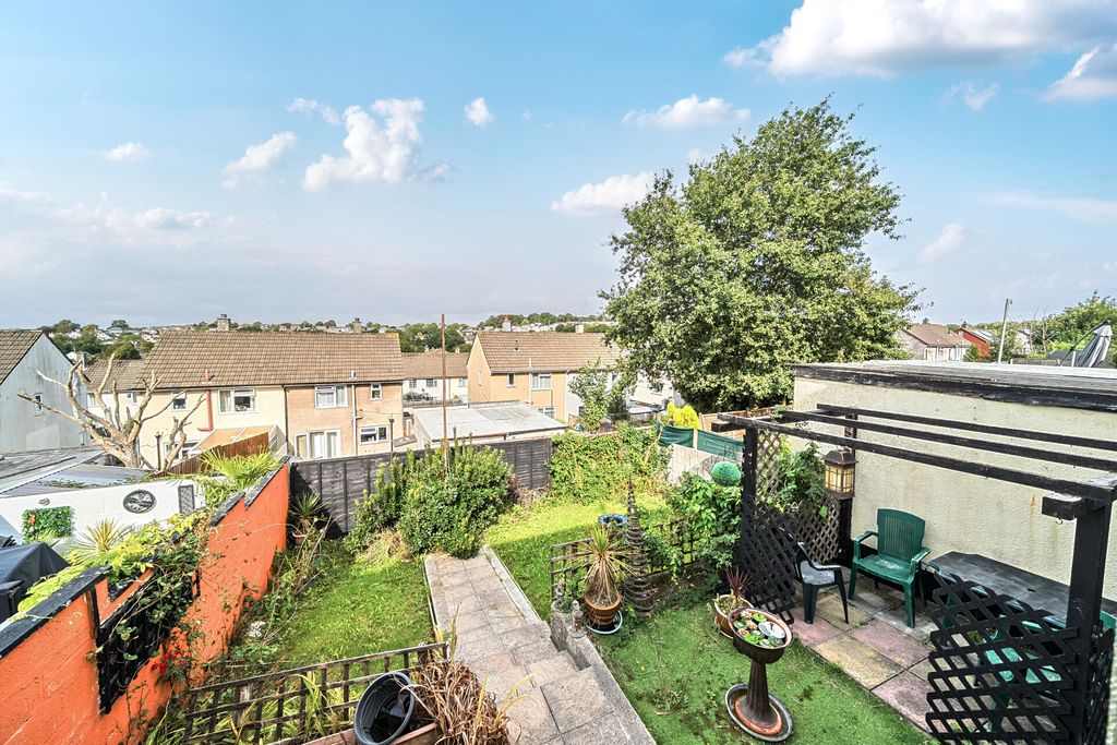 Property photo 2 of 26 Rear Garden