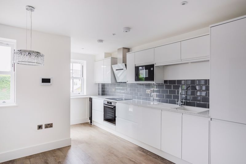 Property photo 1 of 26 Albion Road