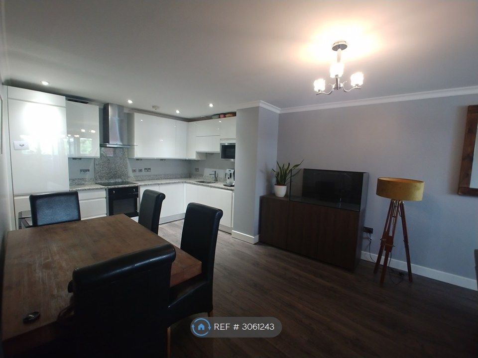 Property photo 1 of 16 Open Plan Kitchen (Table And Chairs Included)