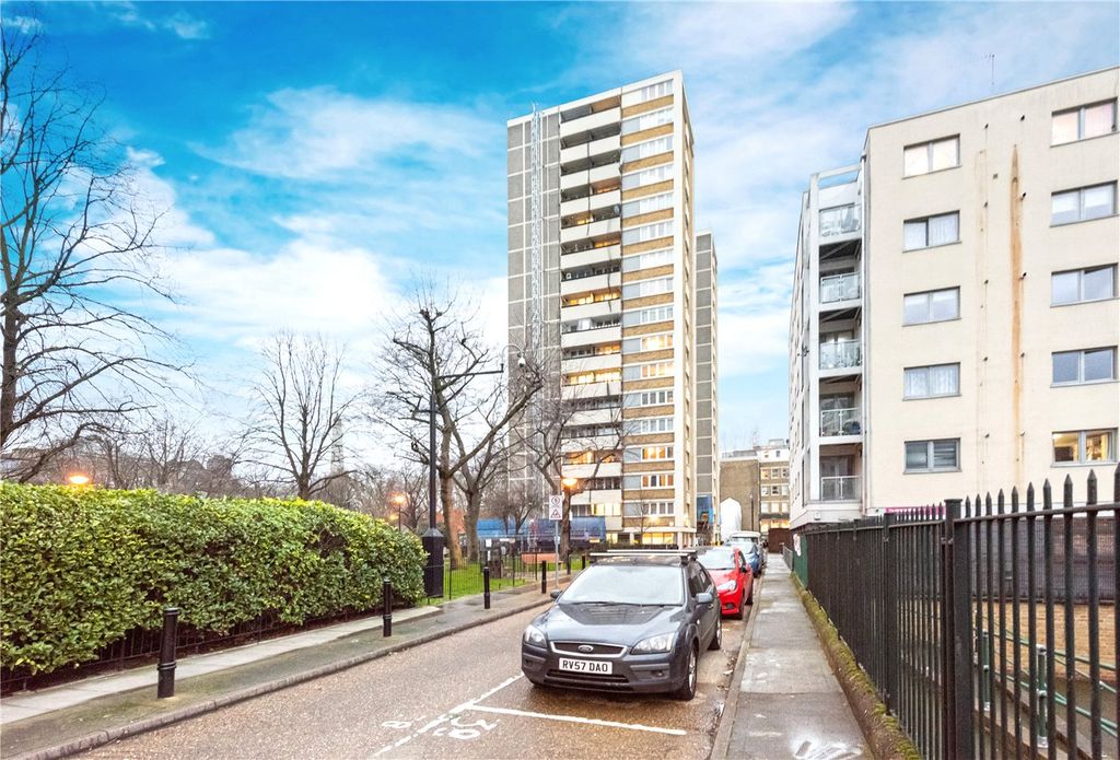 Property photo 2 of 9 Picture No. 29