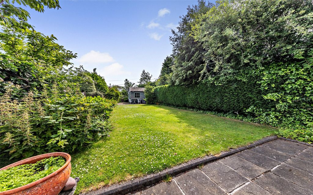 Property photo 2 of 24 Garden