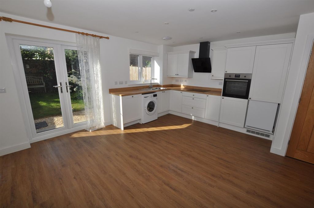 Property photo 3 of 18 Open Plan Lounge/Dining/Kitchen