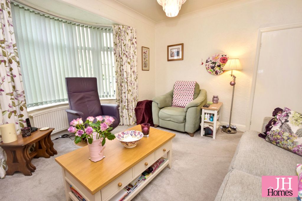 Property photo 2 of 22