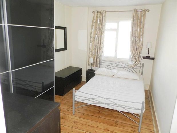 Property photo 3 of 8 Gallery