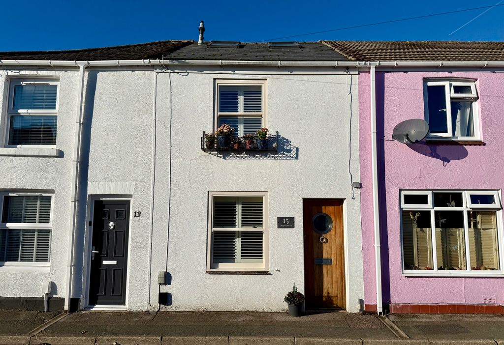 Property photo 2 of 16
