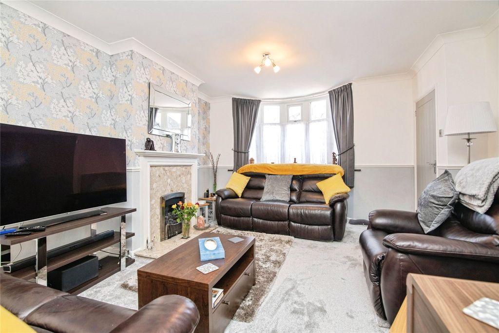 Property photo 3 of 14 Picture No. 11
