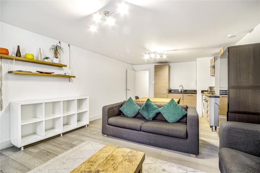 Property photo 3 of 10