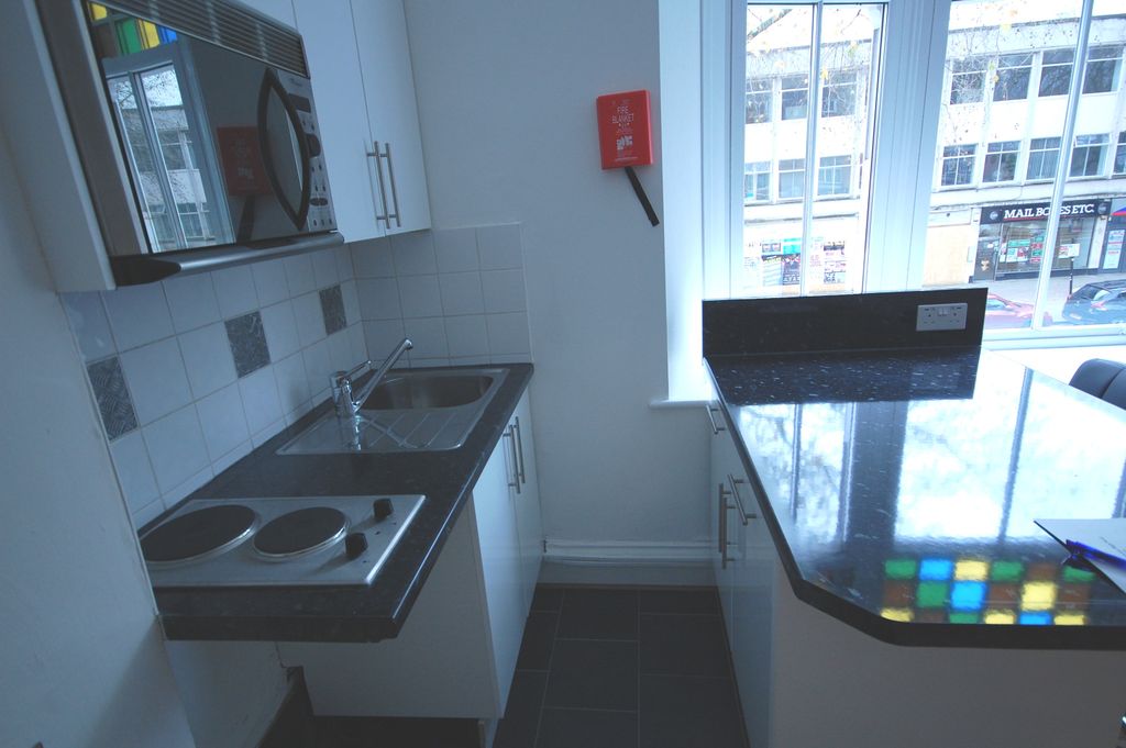 Property photo 3 of 4
