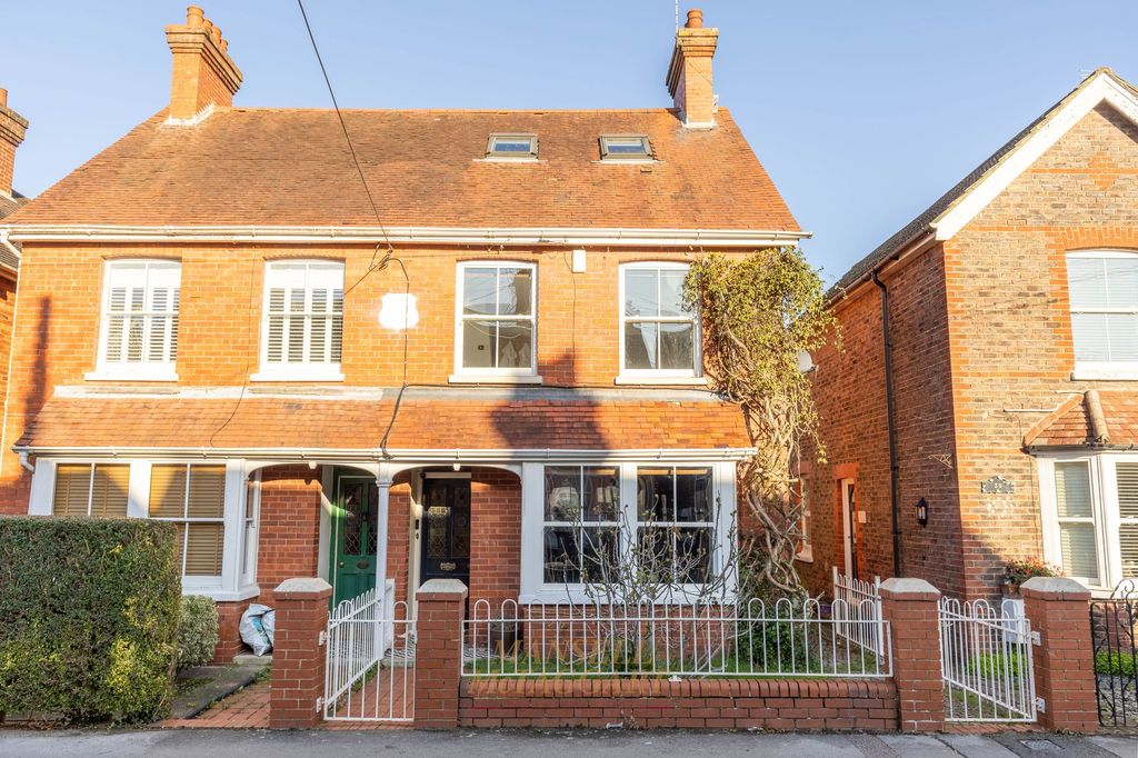 Property photo 1 of 35