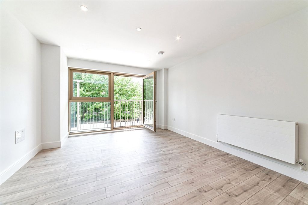 Property photo 3 of 14 Picture No. 14