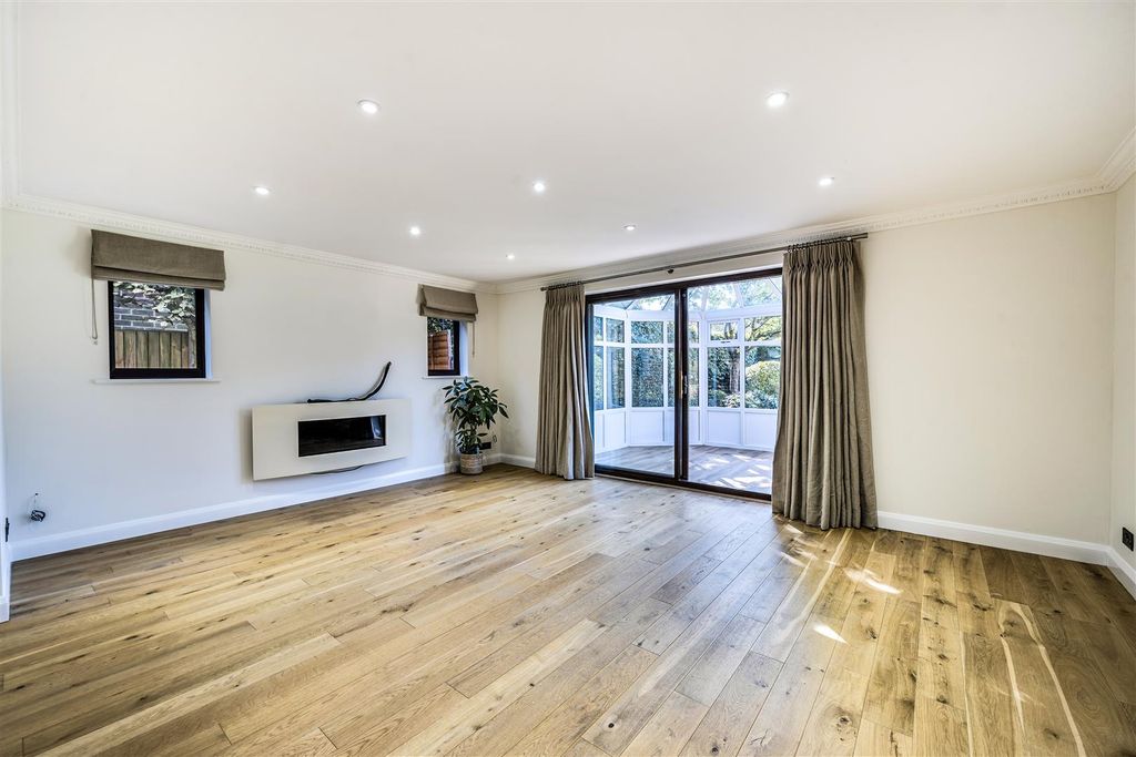 Property photo 3 of 20 1358284-39-68d57d20E874E.Jpg