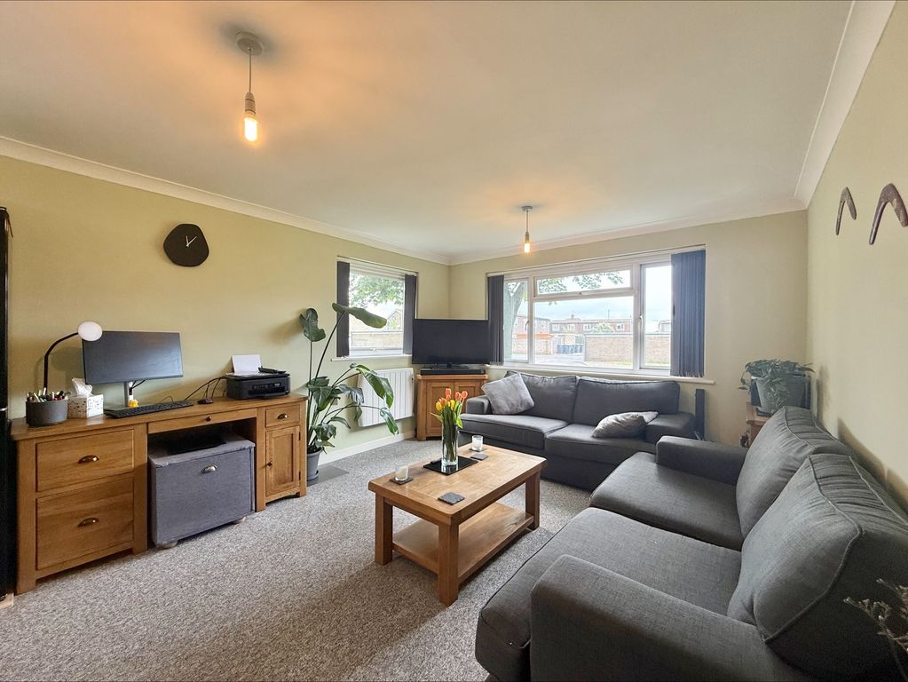 Property photo 2 of 6