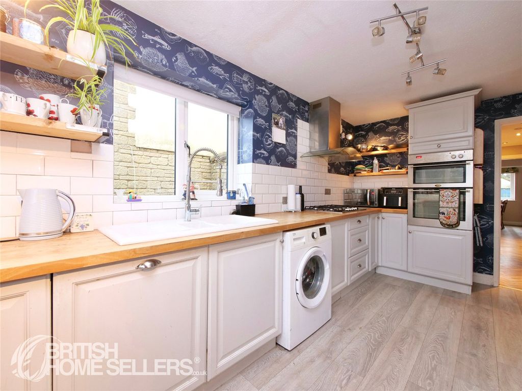 Property photo 2 of 19 Picture No. 08